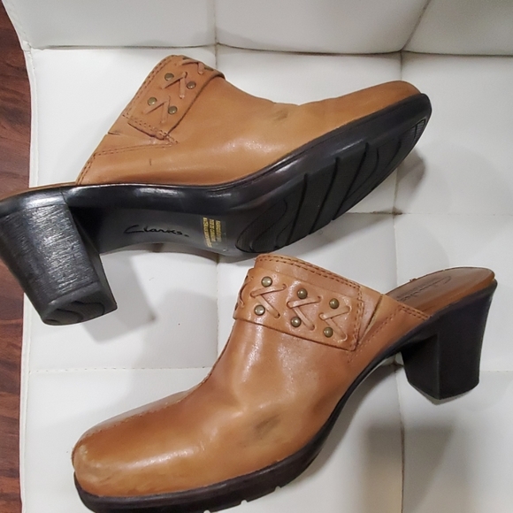 Clark's tan leather bendables clogs slipon mules size 10 - Picture 8 of 12